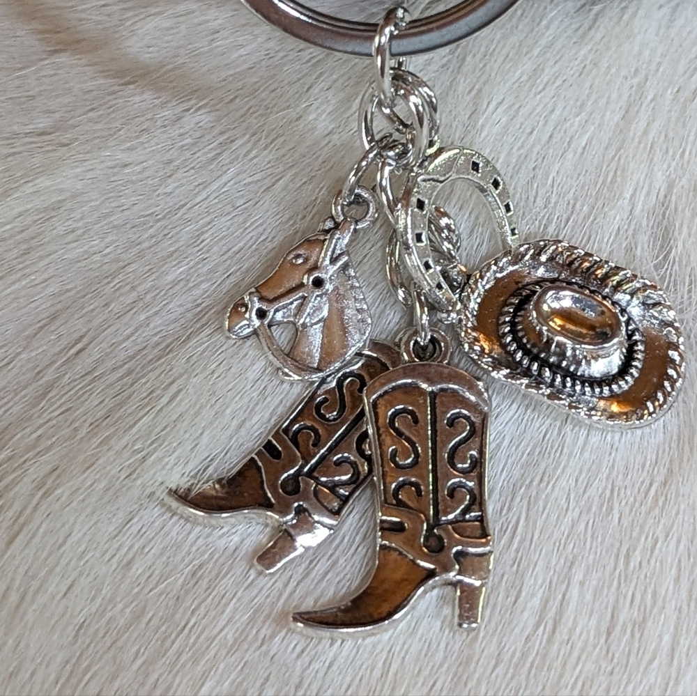 📢Just In.... Western Keychain - Picture 5 of 5